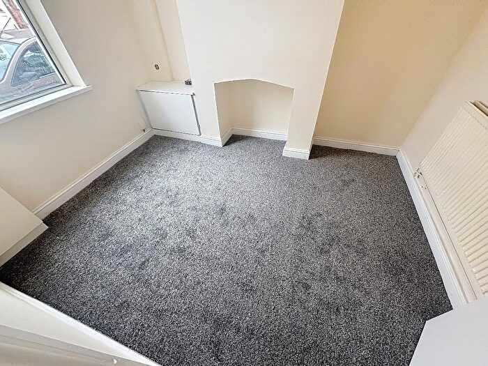 3 Bedroom Terraced House To Rent In Bond Street, Tunstall, Stoke-On-Trent, ST6