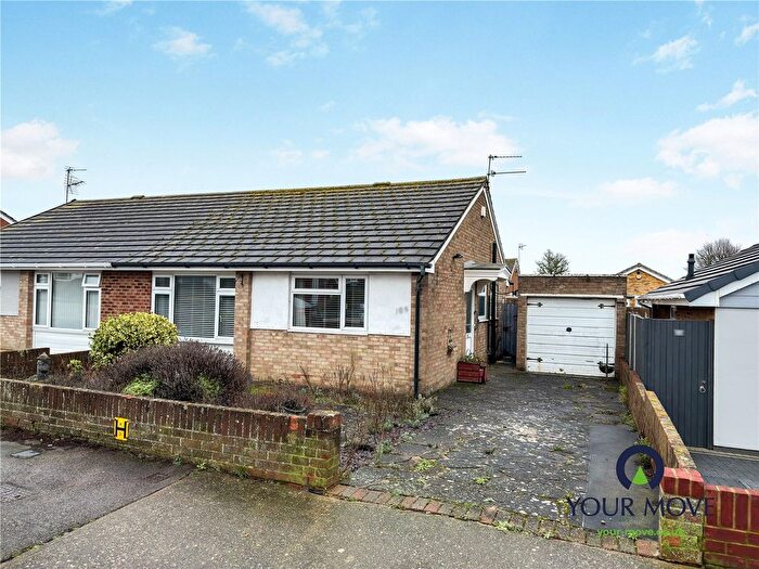 2 Bedroom Bungalow For Sale In Windermere Avenue, Ramsgate, Kent, CT11