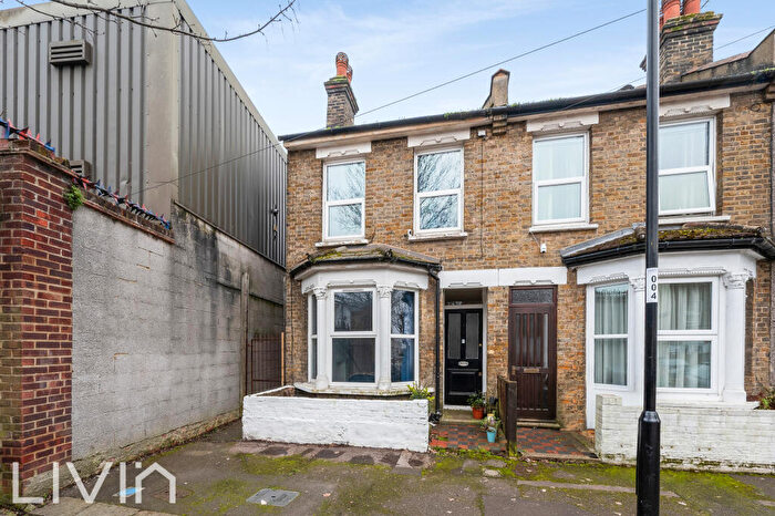 1 Bedroom Flat For Sale In Alpha Road, CR0