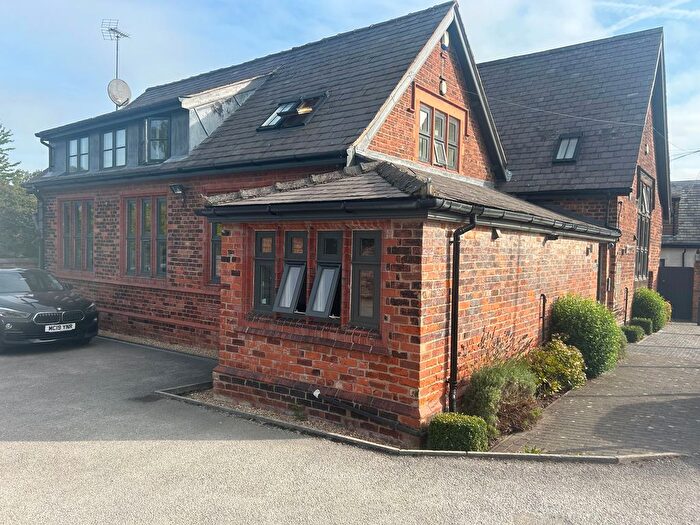 2 Bedroom Flat To Rent In Kydds Wynt, Frodsham, WA6