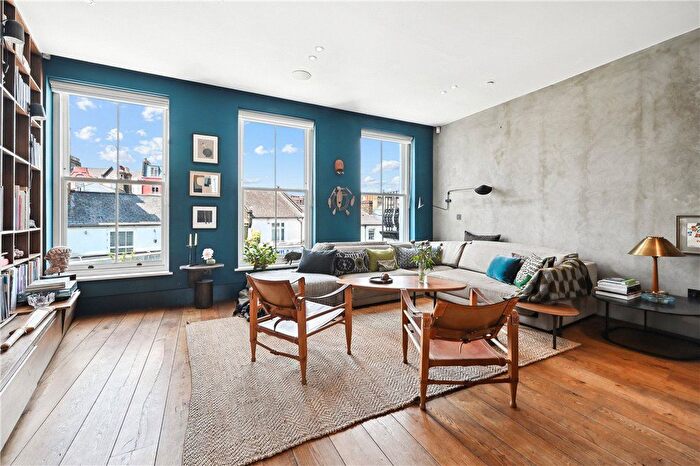 5 Bedroom Flat To Rent In Hogarth Road, Earls Court, London, SW5