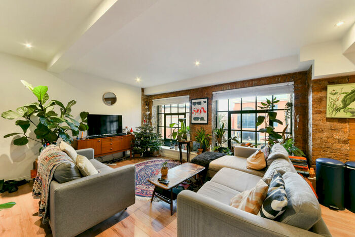 2 Bedroom Apartment To Rent In Springfield House, Dalston London, E8