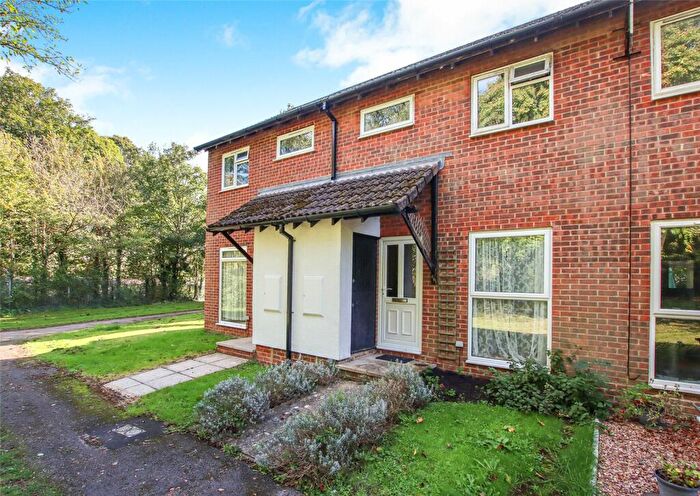 2 Bedroom Terraced House For Sale In Harvester Way, Lymington, Hampshire, SO41