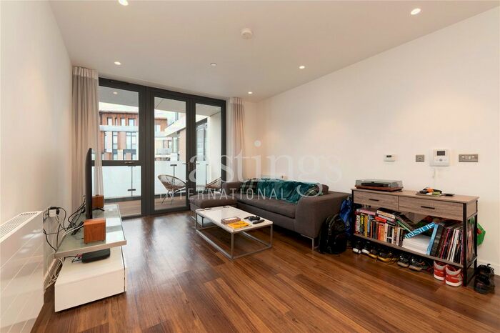 1 Bedroom Flat To Rent In Hornbeam House, Quebec Way, Canada Water, London, SE16