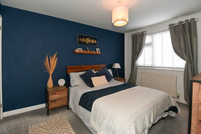 3 Bedroom Semi-Detached House For Sale In Westmead Crescent, Trowbridge, BA14