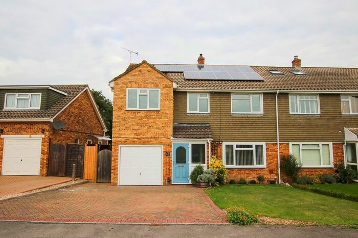 4 Bedroom Semi-Detached House To Rent In Windmill Avenue, Wokingham, RG41