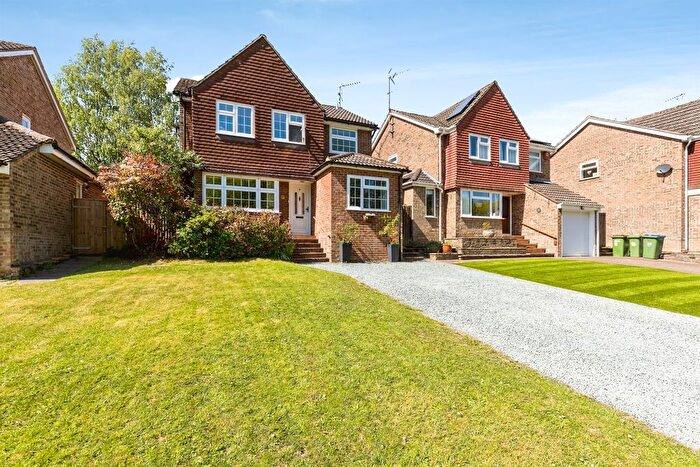 4 Bedroom Detached House For Sale In Bens Acre, Horsham, RH13