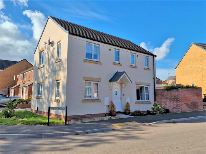 3 Bedroom Detached House For Sale In Meek Road, Newent, GL18