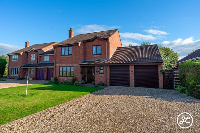 4 Bedroom Detached House For Sale In Riverside, Combwich, Bridgwater, TA5