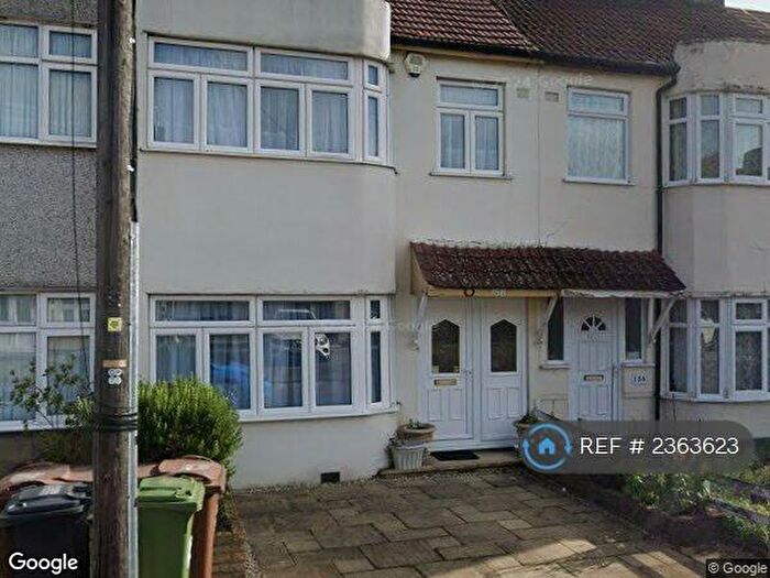 3 Bedroom Terraced House To Rent In Temple Avenue, Dagenham, RM8