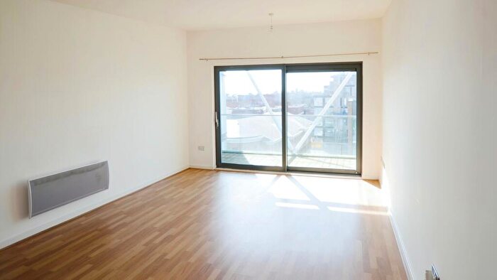 1 Bedroom Flat To Rent In Providence Place, Maidenhead, SL6