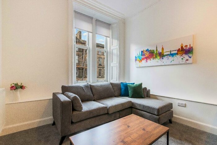 2 Bedroom Flat To Rent In Montgomery Street, Hillside, Edinburgh, EH7