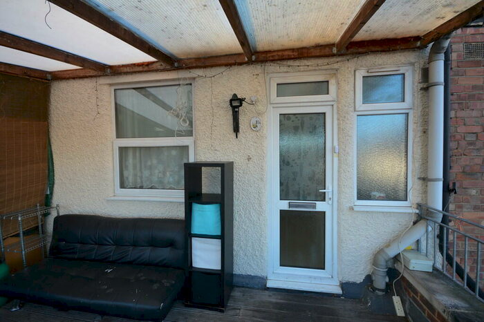 2 Bedroom Flat To Rent In Handel Parade, Whitchurch Lane, Edgware, HA8