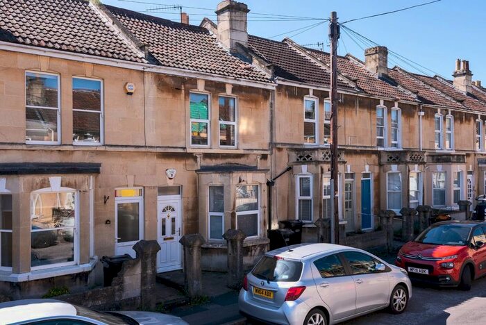 5 Bedroom Terraced House To Rent In Crandale Road, Bath, BA2