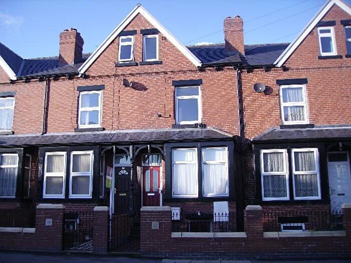 1 Bedroom Flat To Rent In Maud Avenue, Leeds, West Yorkshire, LS11