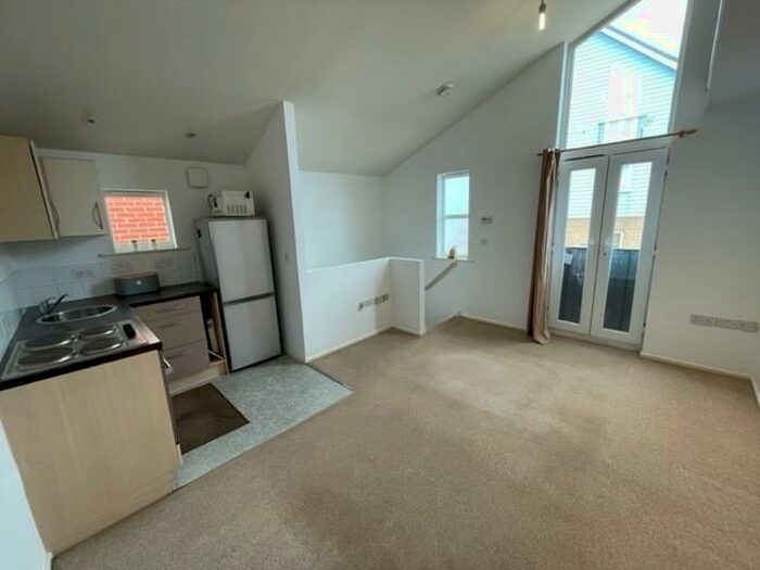 1 Bedroom Flat To Rent In Onyx Drive, Sittingbourne, ME10