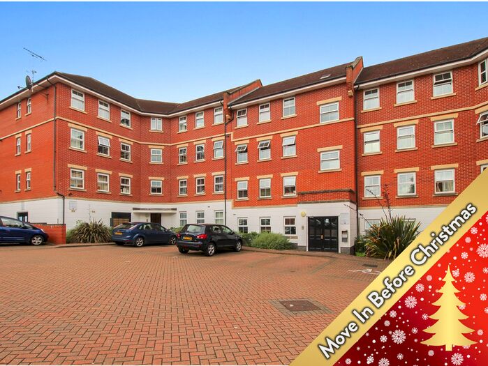 2 Bedroom Flat To Rent In Bell Chase, Aldershot GU11