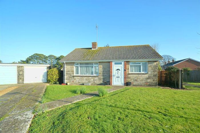 3 Bedroom Detached Bungalow For Sale In Chain Free * Brading, PO36