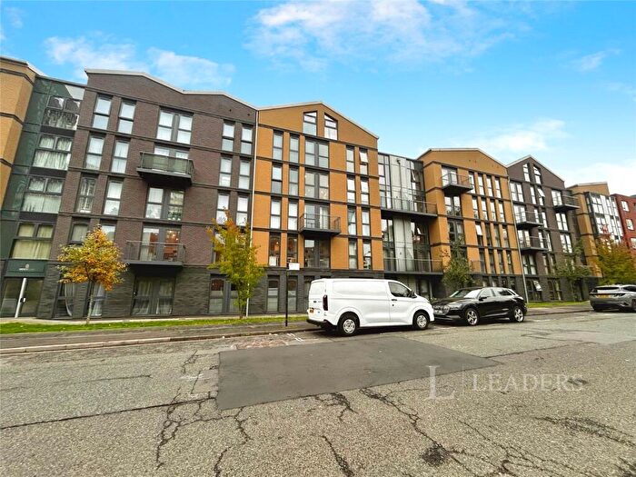 2 Bedroom Flat To Rent In William Street, Birmingham, West Midlands, B15