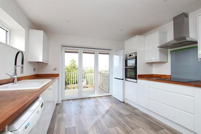 4 Bedroom House To Rent In Sladebrook Road, Bath, BA2