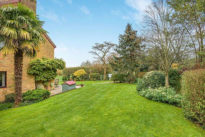 5 Bedroom Detached House For Sale In Court House Gardens, Cam, Dursley, GL11