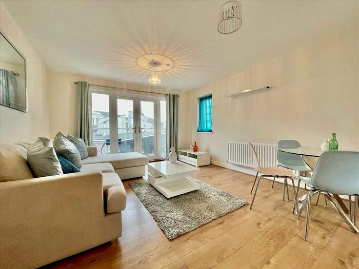 1 Bedroom Flat To Rent In Ker Street Ope, Plymouth, PL1