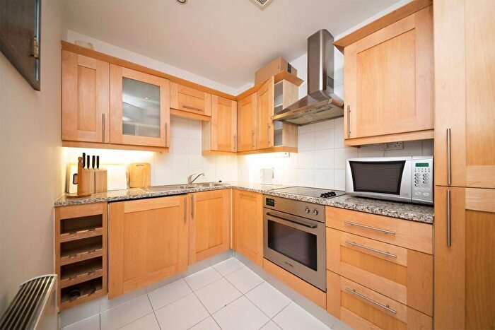 Studio For Sale In Whitehouse Apartments, Belvedere Road, London, SE1