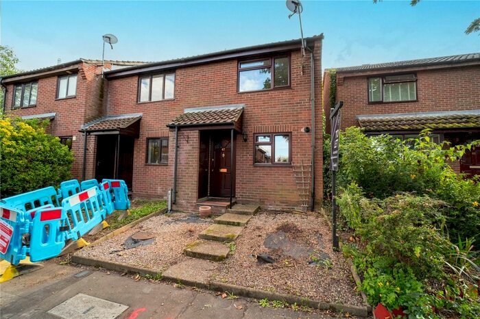 2 Bedroom End Of Terrace House To Rent In Malthouse Road, Manningtree, Essex, CO11