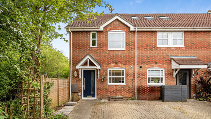 2 Bedroom End Of Terrace House For Sale In Haydon Close, Maidstone, ME16