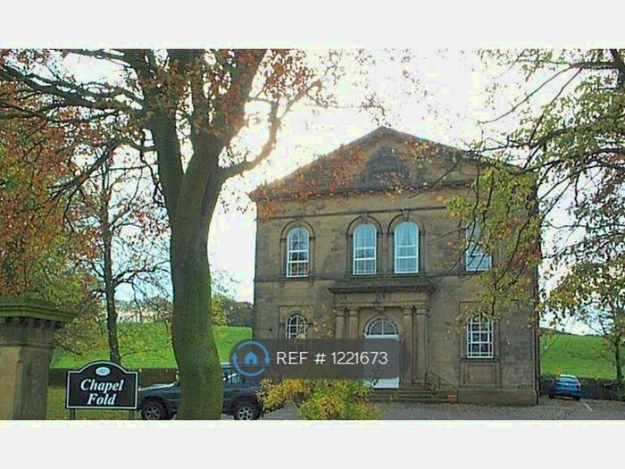 3 Bedroom Flat To Rent In Slack Lane, Keighley, BD22