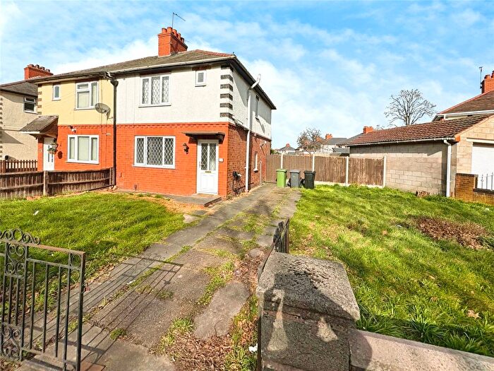 3 Bedroom Semi-Detached House To Rent In Amos Lane, Wolverhampton, West Midlands, WV11