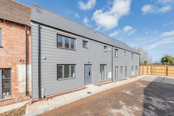 3 Bedroom Terraced House For Sale In London Road, Ryton On Dunsmore, Coventry, CV8