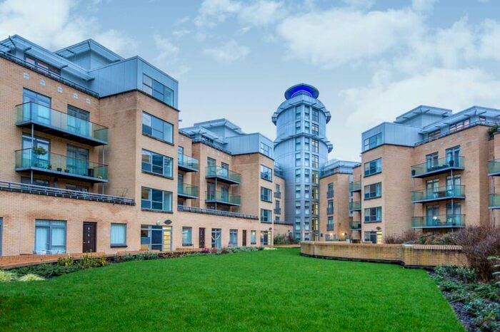 2 Bedroom Apartment To Rent In The Belvedere, CB2