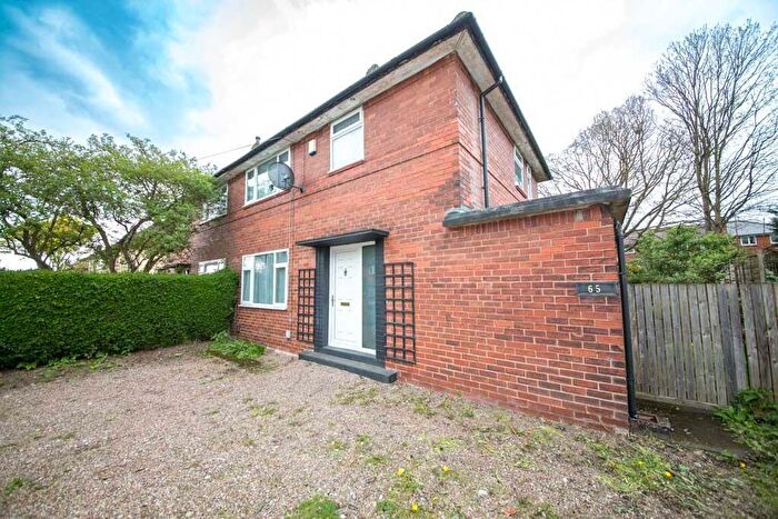 3 Bedroom Semi Detached House To Rent In Newton Lodge Drive, Leeds, West Yorkshire, LS7