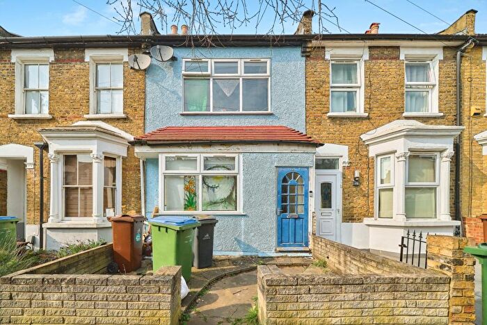 3 Bedroom Terraced House For Sale In Thorpe Road, London, E7