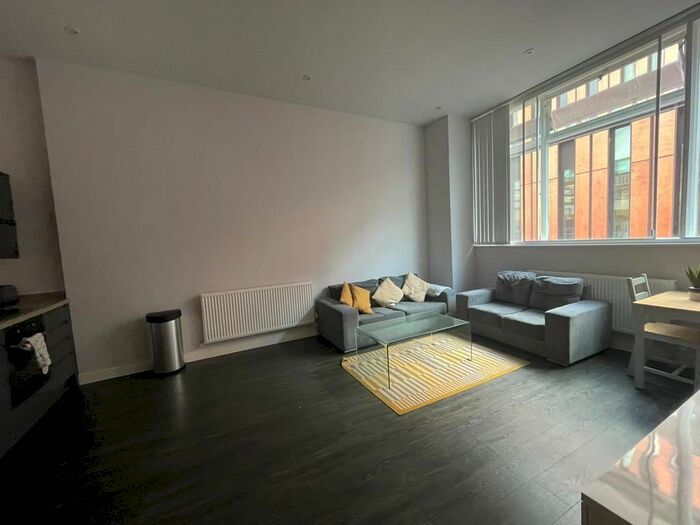2 Bedroom Flat To Rent In Apartment, Orleans House, Edmund Street, Liverpool L3