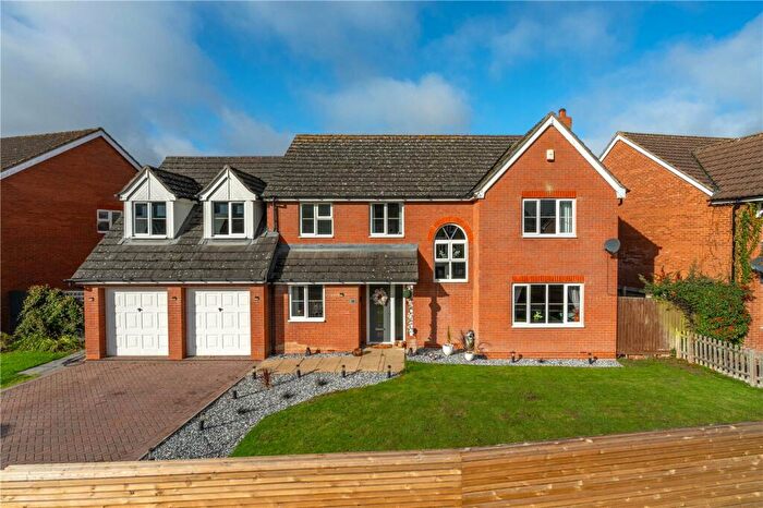 5 Bedroom Detached House For Sale In St. Johns Drive, Corby Glen, Grantham, Lincolnshire, NG33