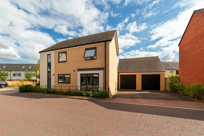4 Bedroom Detached House For Sale In Elemore Close, Great Park, Newcastle Upon Tyne, NE13