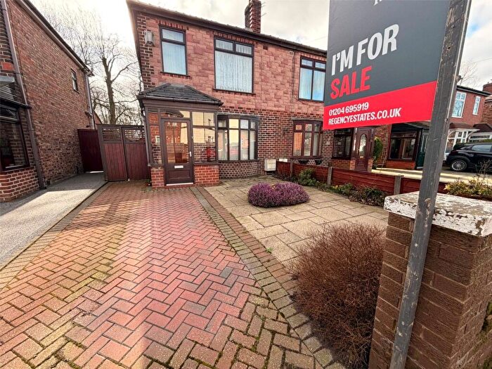 2 Bedroom Semi Detached House For Sale In Central Drive, Westhoughton, Bolton, Greater Manchester, BL5