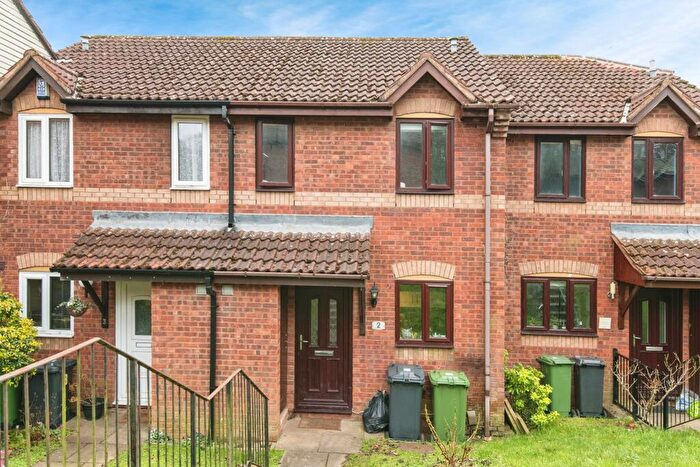 2 Bedroom Terraced House For Sale In Rushforth Place, Exeter, Devon, EX4