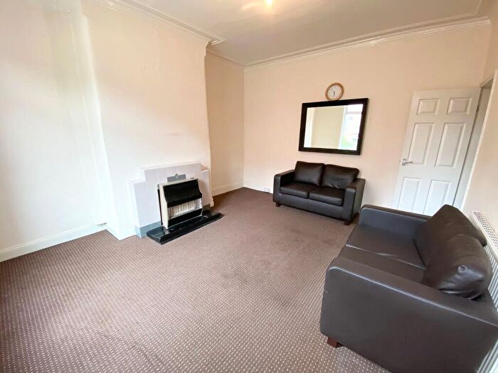 2 Bedroom Terraced House To Rent In Royal Park Terrace, Hyde Park, Leeds, LS6