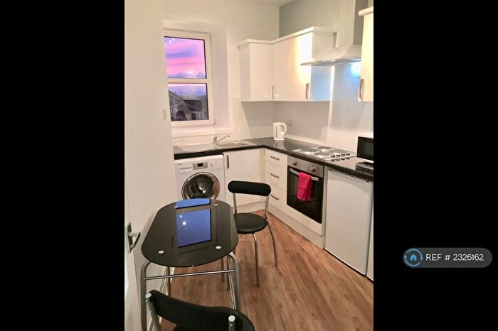 2 Bedroom Flat To Rent In Albert Street, Dundee, DD4