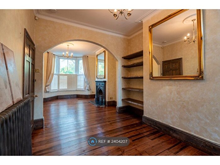 6 Bedroom Terraced House To Rent In Scawen Road, London, SE8