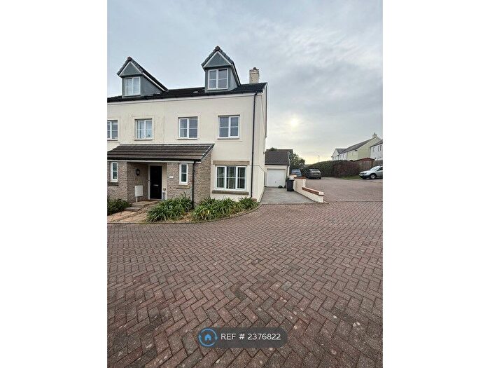 4 Bedroom Semi-Detached House To Rent In King Charles Street, Falmouth, TR11