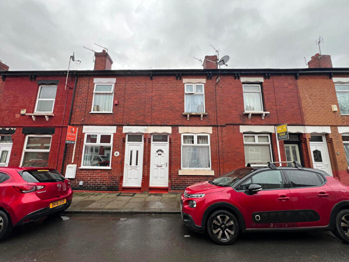 2 Bedroom Terraced House To Rent In Oak Grove, Urmston, M41
