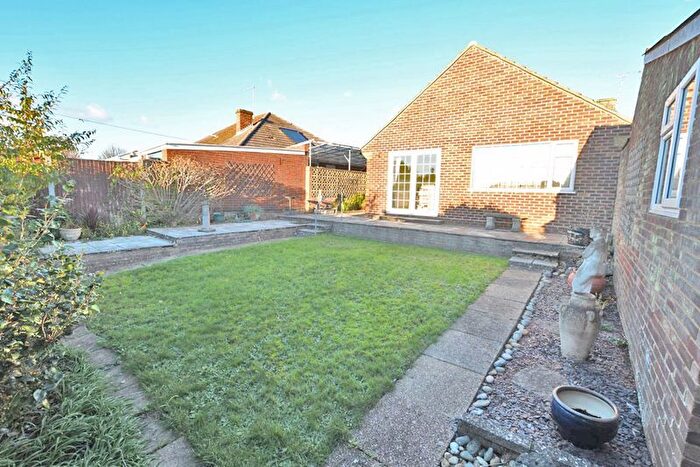 3 Bedroom Bungalow For Sale In Blenheim Close, Bearsted, Maidstone, ME15