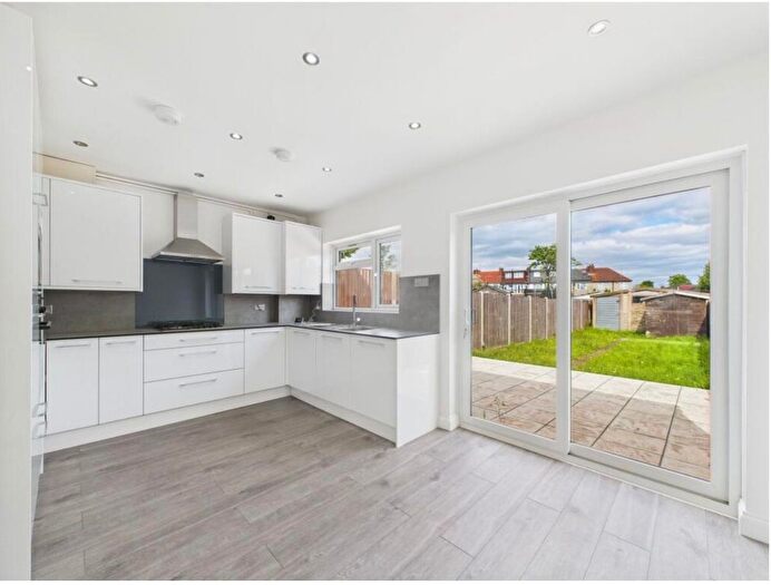 3 Bedroom Terraced House To Rent In Torbay Road, Harrow, HA2