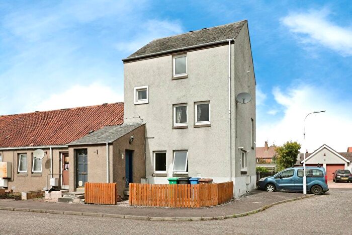 2 Bedroom Maisonette To Rent In Queens Crescent, Ladybank, Cupar, Fife, KY15