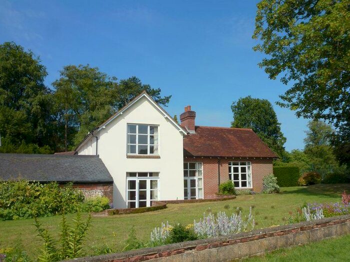 3 Bedroom Character Property To Rent In Morestead, Nr Twyford / Winchester / Southampton, Hampshire, SO21