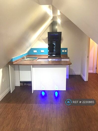 1 Bedroom Flat To Rent In Grosvenor Gardens, Bournemouth, BH1